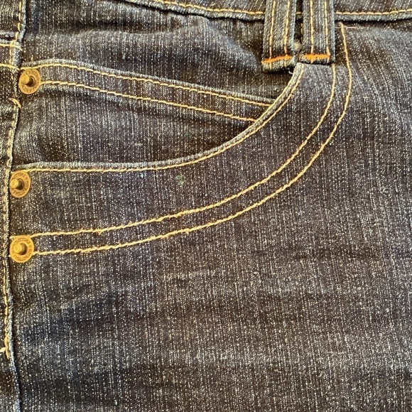 Hot Bottoms Denim shorts embroidered pockets zip button closure 5 pocket 32 - Picture 8 of 8